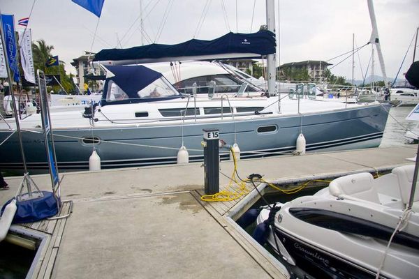Sun Odyssey 45