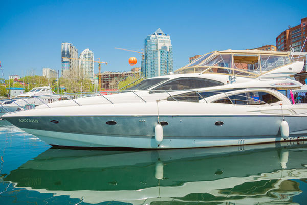 SUN SEEKER 66